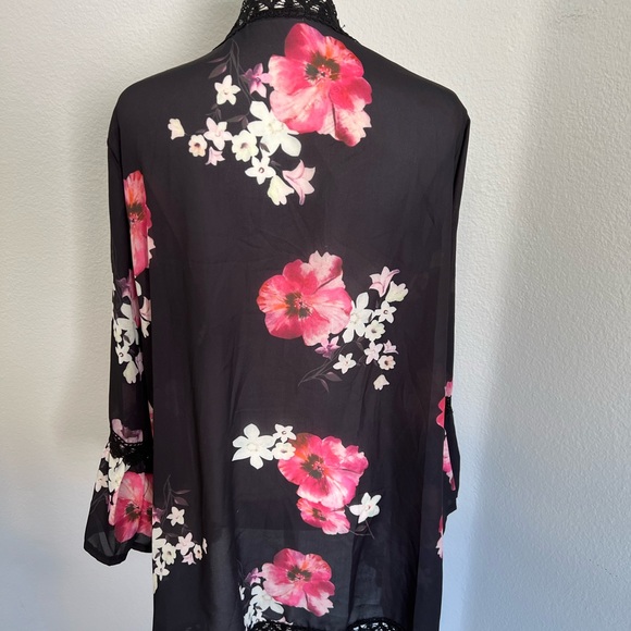 NWT Pink Milly Black Kimono Cover up with Pink Flowers - Picture 2 of 6